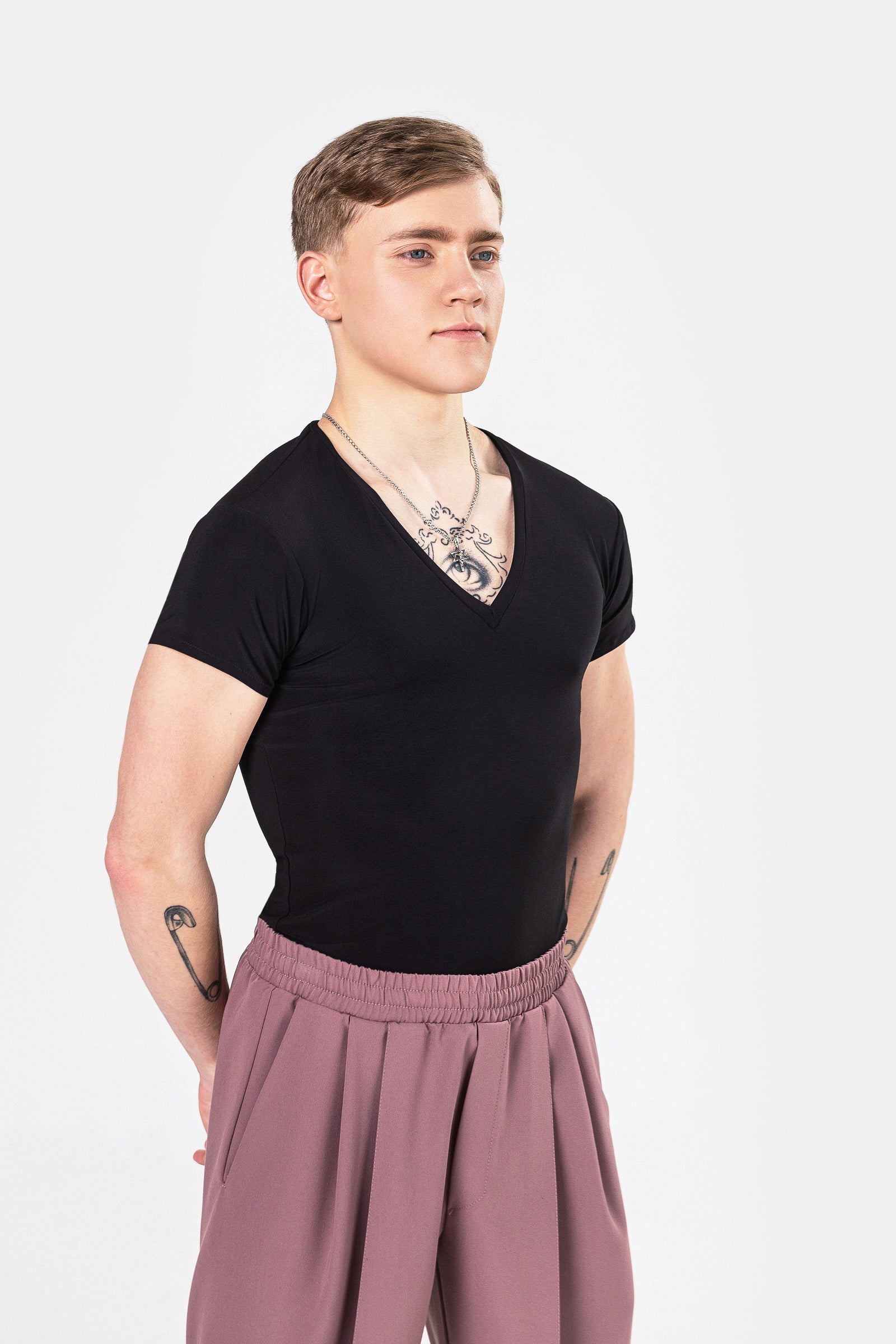 Training V-Neck T-Shirt