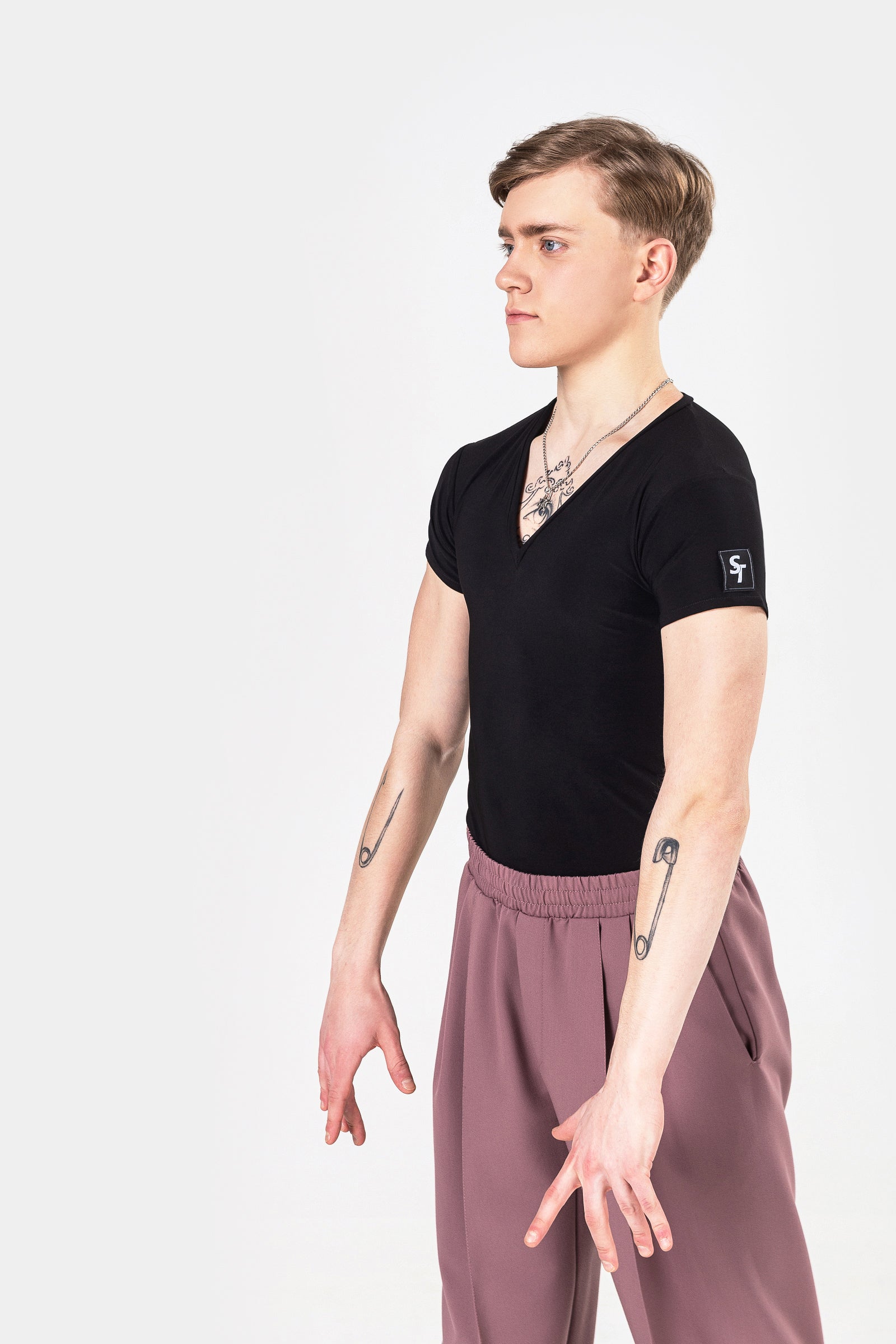 Training V-Neck T-Shirt