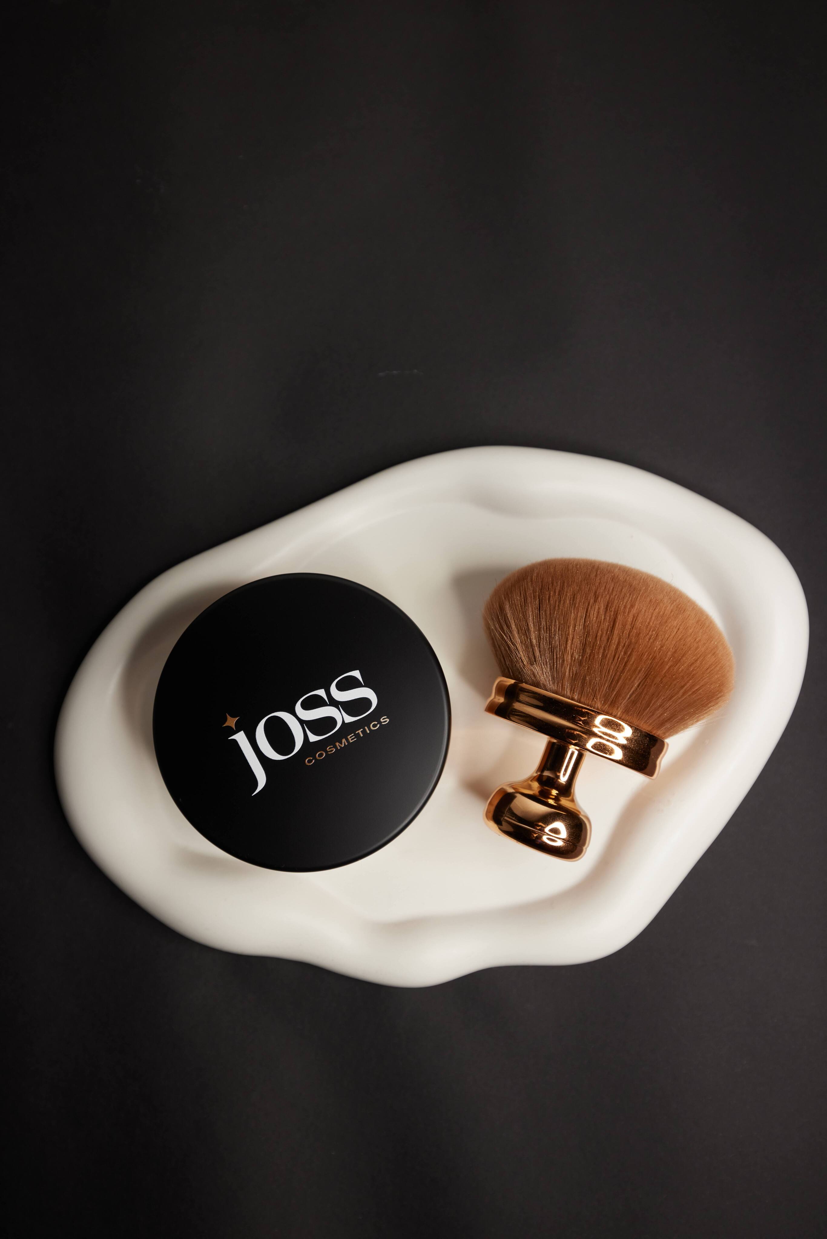 Powder Brush Joss