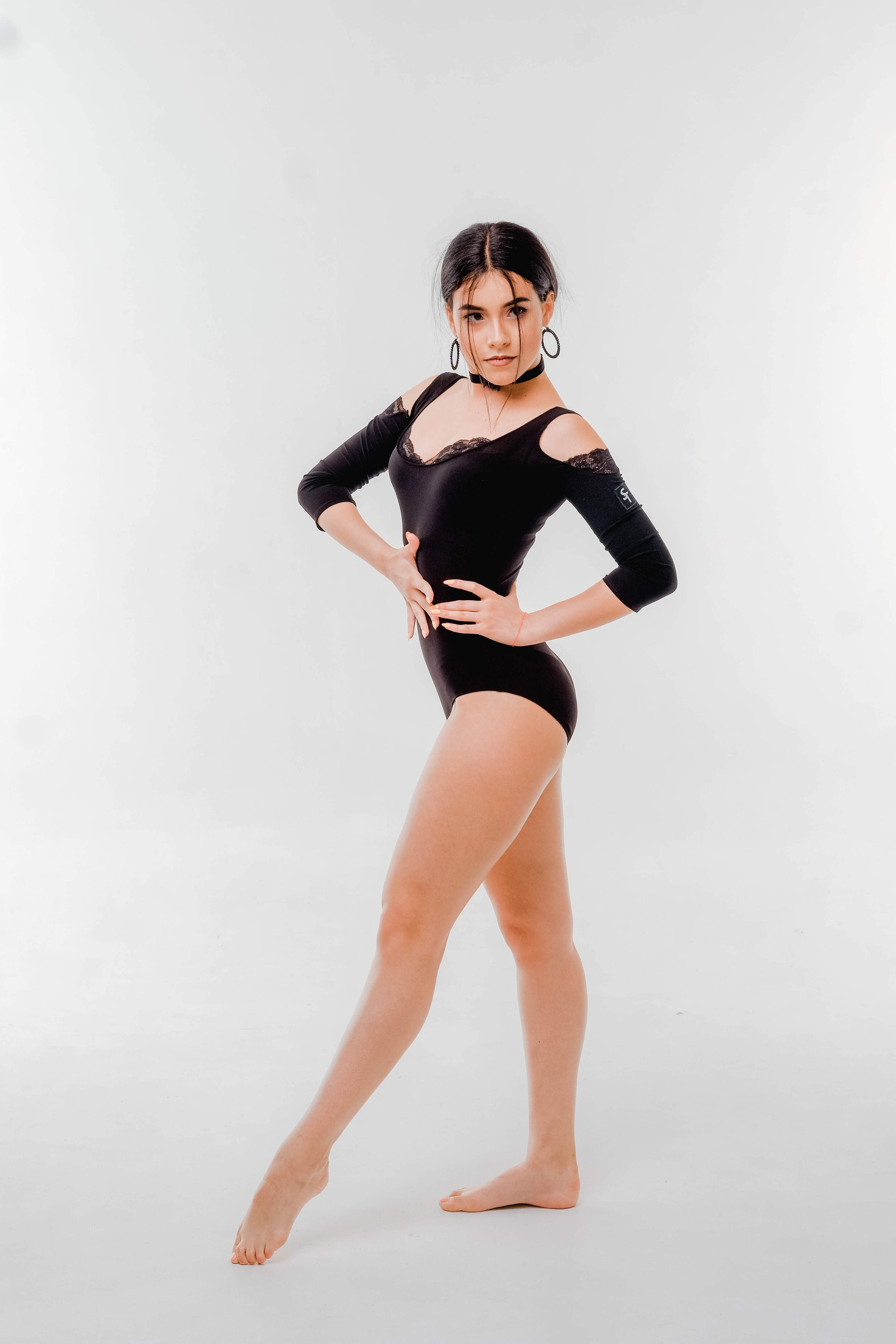 Elara Leotard
