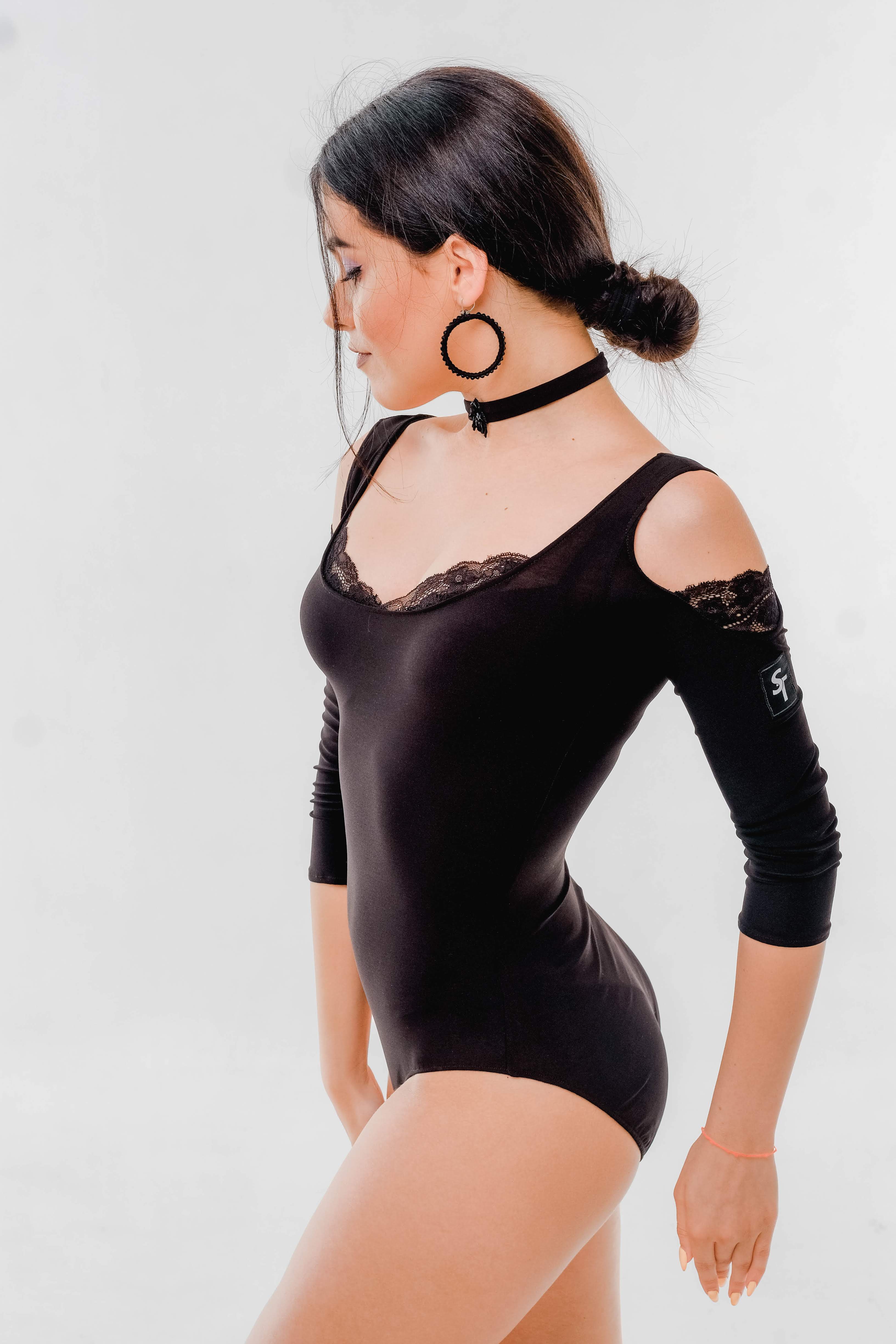 Elara Leotard